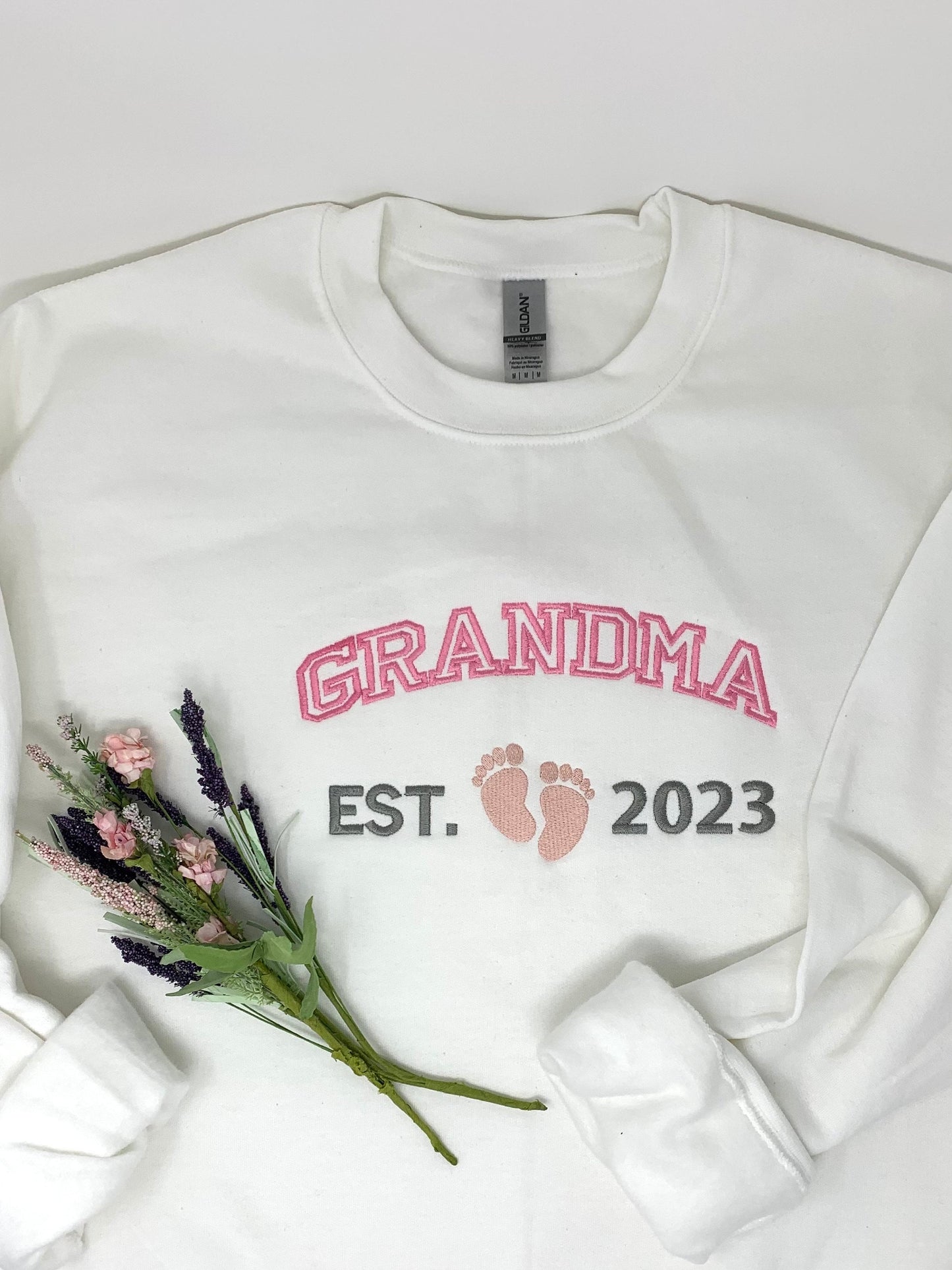 Grandma sweatshirt, embroidered, personalized year, Grandmother Mothers Day Gift